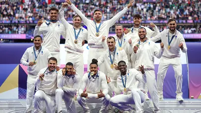 Yedili ragbide Fransa, Fiji'yi 28-7 yenerek altın madalya kazandı