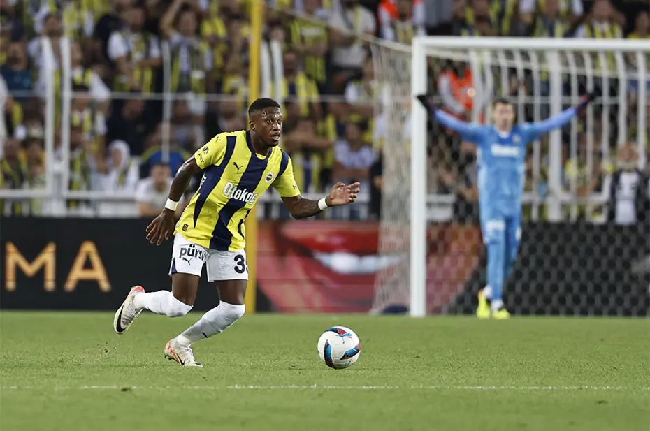 Fenerbahçe'nin galibiyeti Avrupa'da manşetlerde: "Dzeko, Mourinho'nun imdadına yetişti" - 15