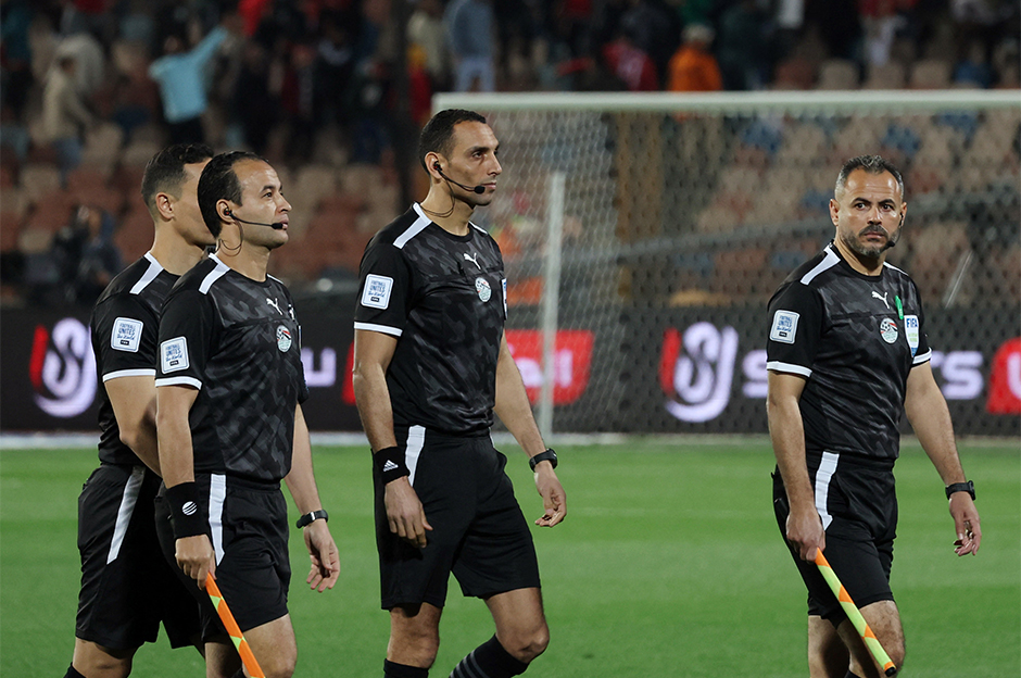 Derbi için yabancı hakem kararı sonrası kıyamet koptu: Hükmen mağlubiyet