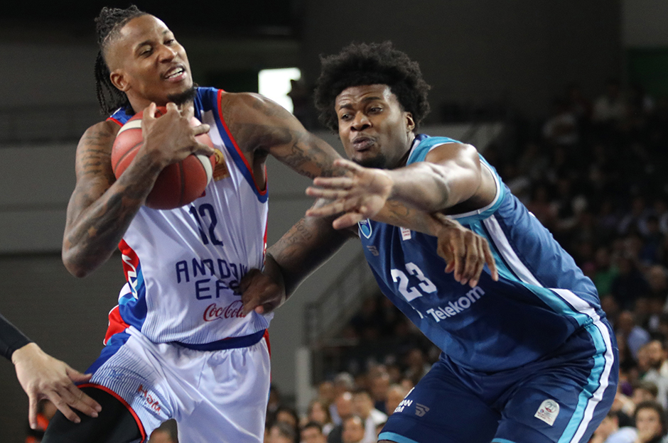 Basketbol Süper Ligi'nde ilk yarı finalist belli oldu