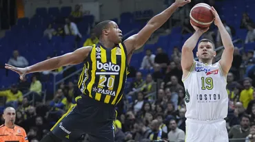 Fenerbahçe Beko yeni yıla lider girdi