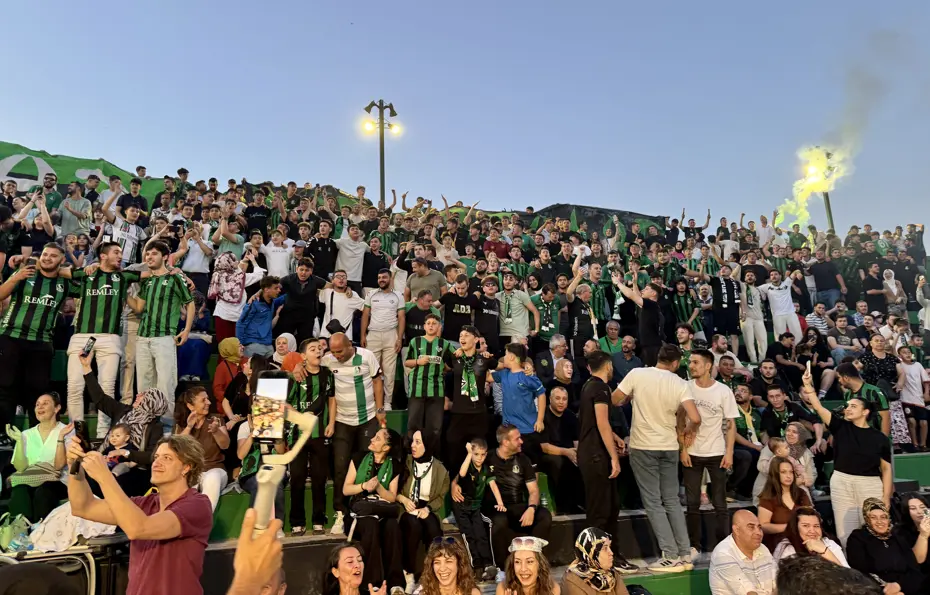 Sakaryaspor'un kuruluşunun 60. yıl dönümü kutlandı - 5 Sakaryaspor'un kuruluşunun 60. yıl dönümü kutlandı - 5