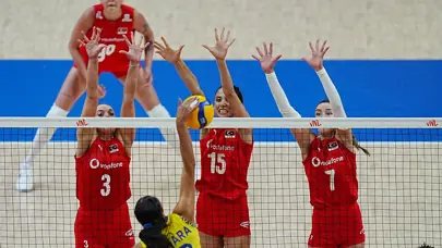 Rekor kırılan maçta Filenin Sultanları, Brezilya'ya kaybetti