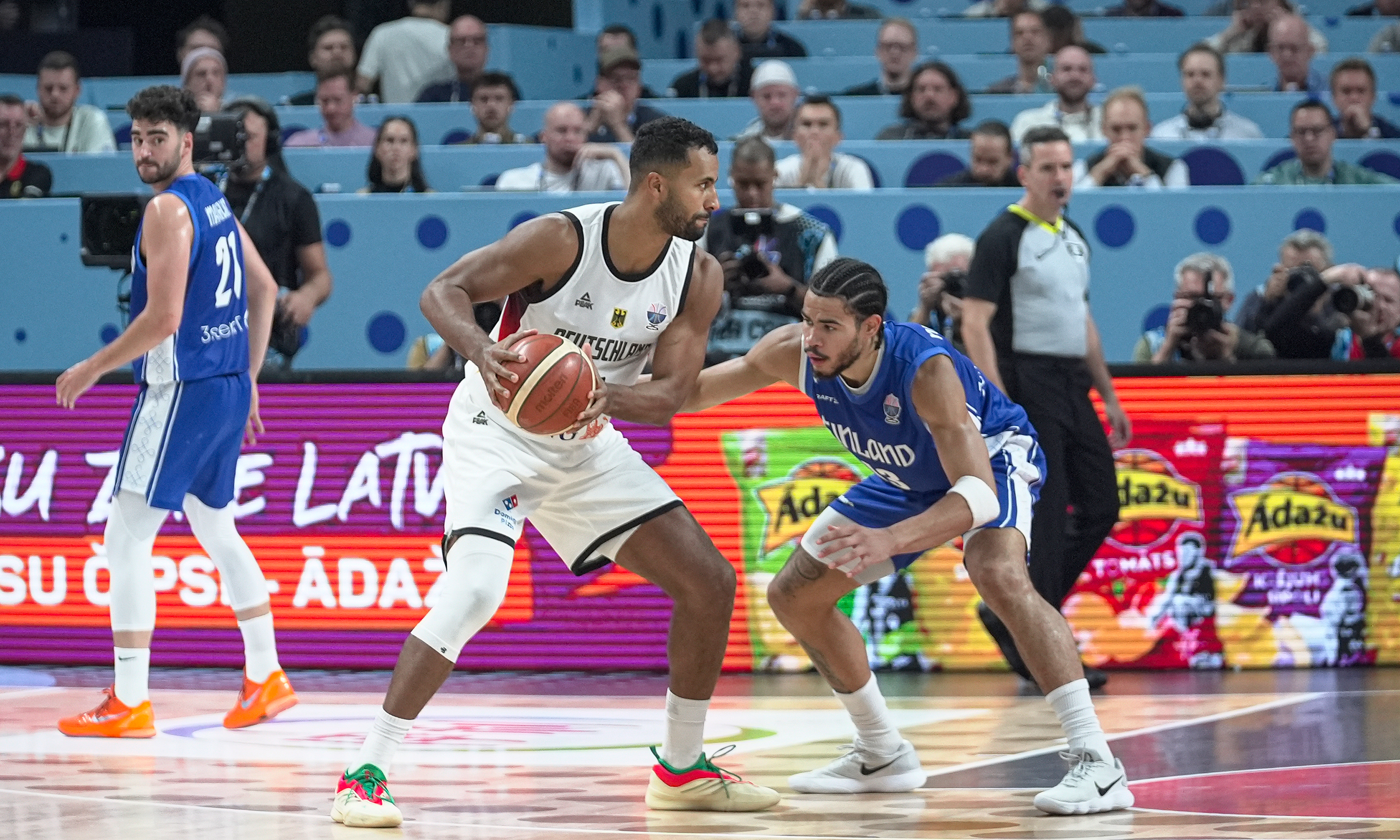 EuroBasket'te ilk finalist Almanya