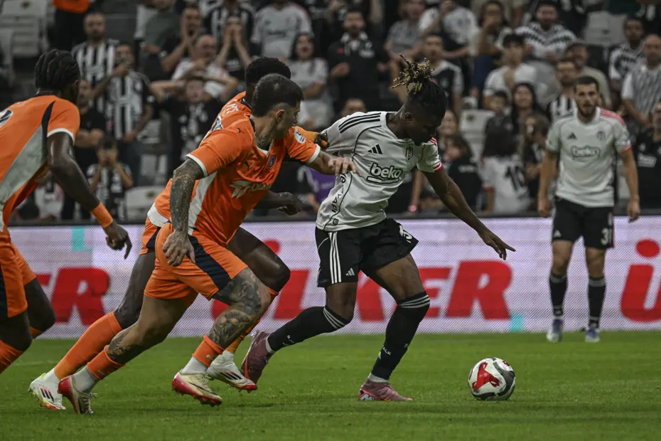 Trio'da büyük ters köşe: Beşiktaş-Başakşehir maçına damga vuran pozisyon için olay yorum - 3