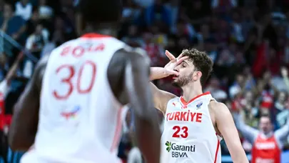 12 Dev Adam, EuroBasket'i gümüş madalyayla tamamladı