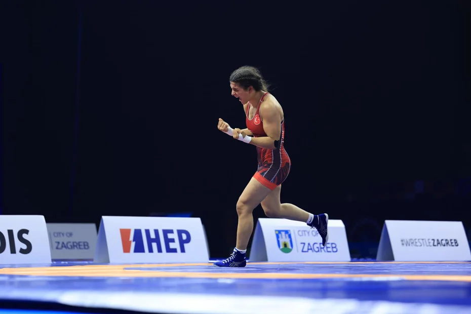 Milli güreşçi Nesrin Baş, Dünya Şampiyonası'nda gümüş madalya aldı - 1 Milli güreşçi Nesrin Baş, Dünya Şampiyonası'nda gümüş madalya aldı - 1