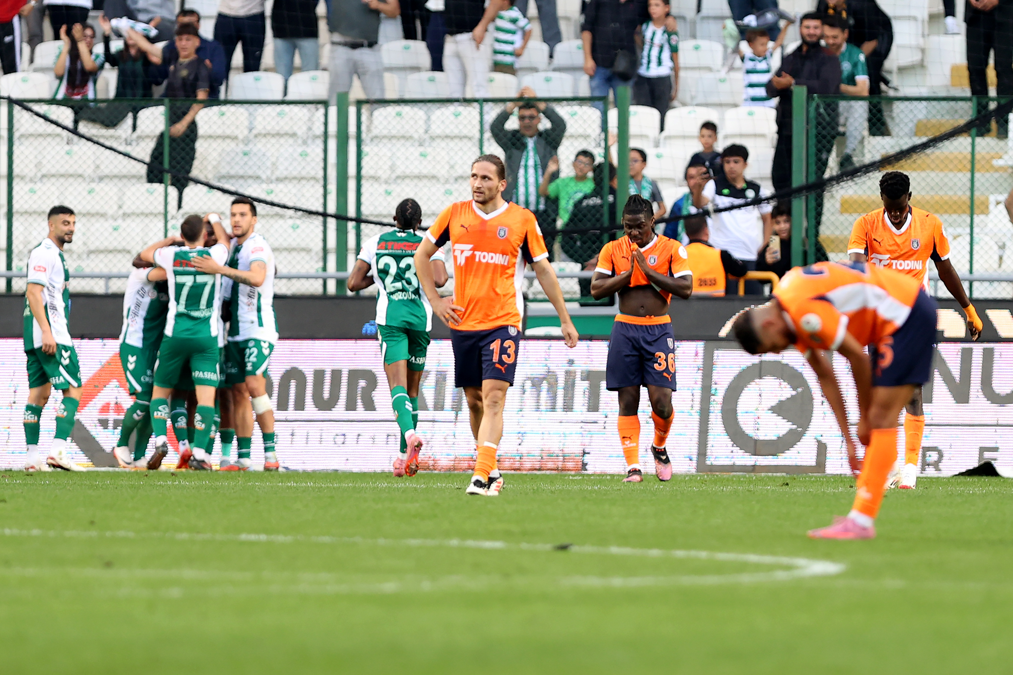El miydi, kol muydu? Başakşehir'den MHK'ye 'El Yapımı Asist' Feryadı!