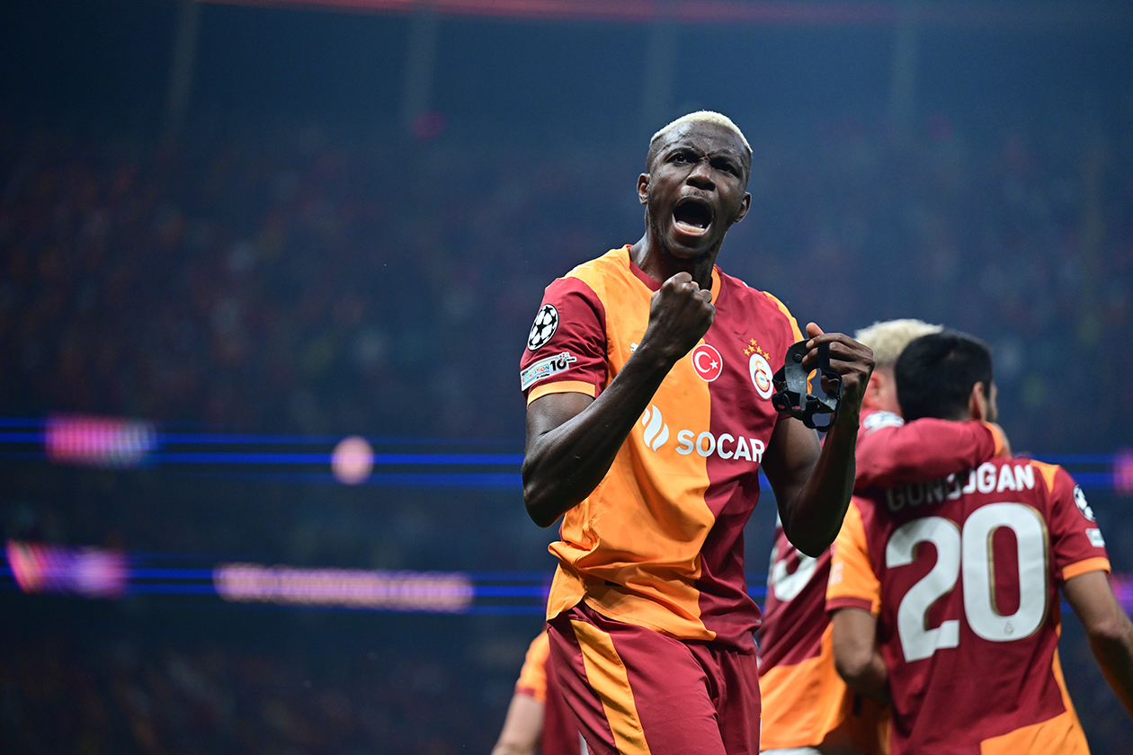 Osimhen Kaptı Mikrofonu: 'Galatasaray Dünyanın En İyisi!' Dedi, İyi Mi Etti?