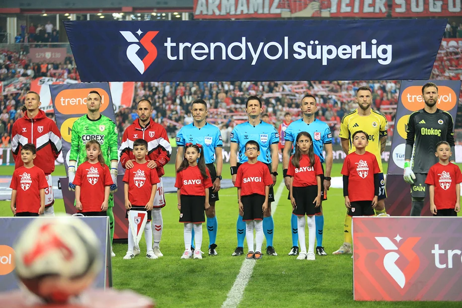 SON DAKİKA | Fenerbahçe'ye Milan Skriniar'dan kötü haber: Cezalı duruma düştü - 1 SON DAKİKA | Fenerbahçe'ye Milan Skriniar'dan kötü haber: Cezalı duruma düştü - 1