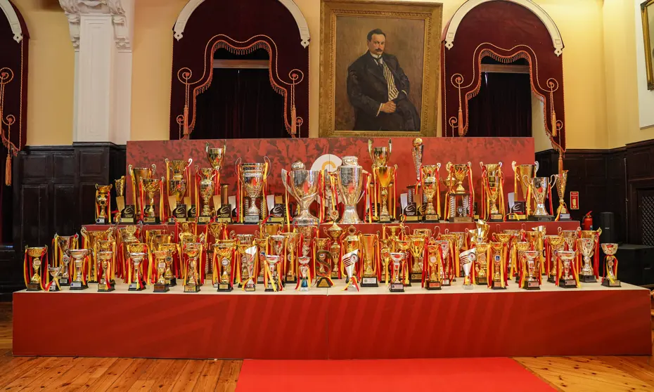 Dursun Özbek: "Galatasaray, kimseye muhtaç olmadan kendi gücüyle ayakta durmalıdır" - 6