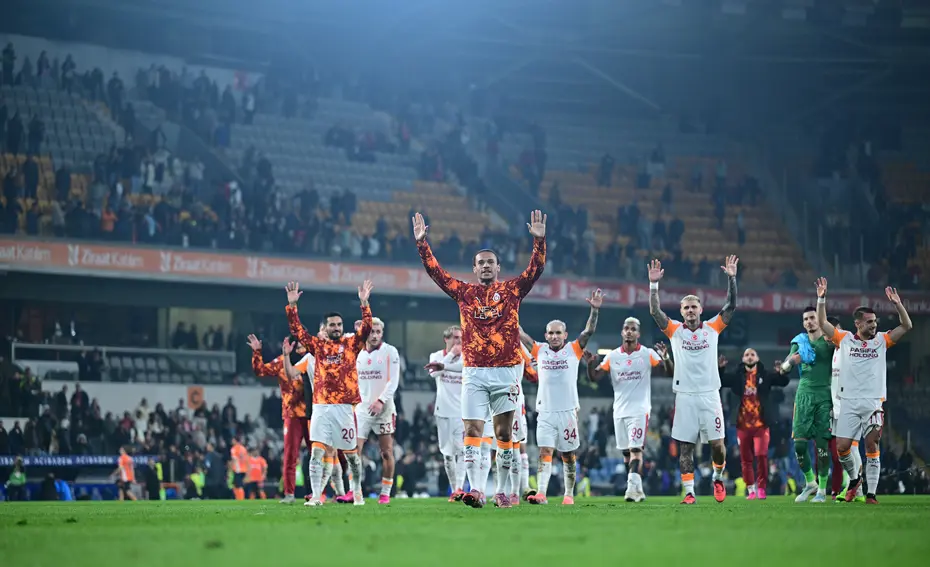 Nihat Kahveci'den Galatasaray maçı sonrası övgü: "Sahada bir maestro var" - 2 Nihat Kahveci'den Galatasaray maçı sonrası övgü: "Sahada bir maestro var" - 2
