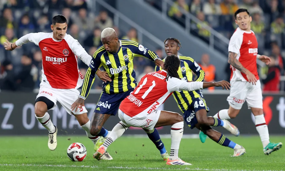 Fenerbahçe evinde hata yapmadı: Goller Talisca ve Asensio'dan - 1 Fenerbahçe evinde hata yapmadı: Goller Talisca ve Asensio'dan - 1