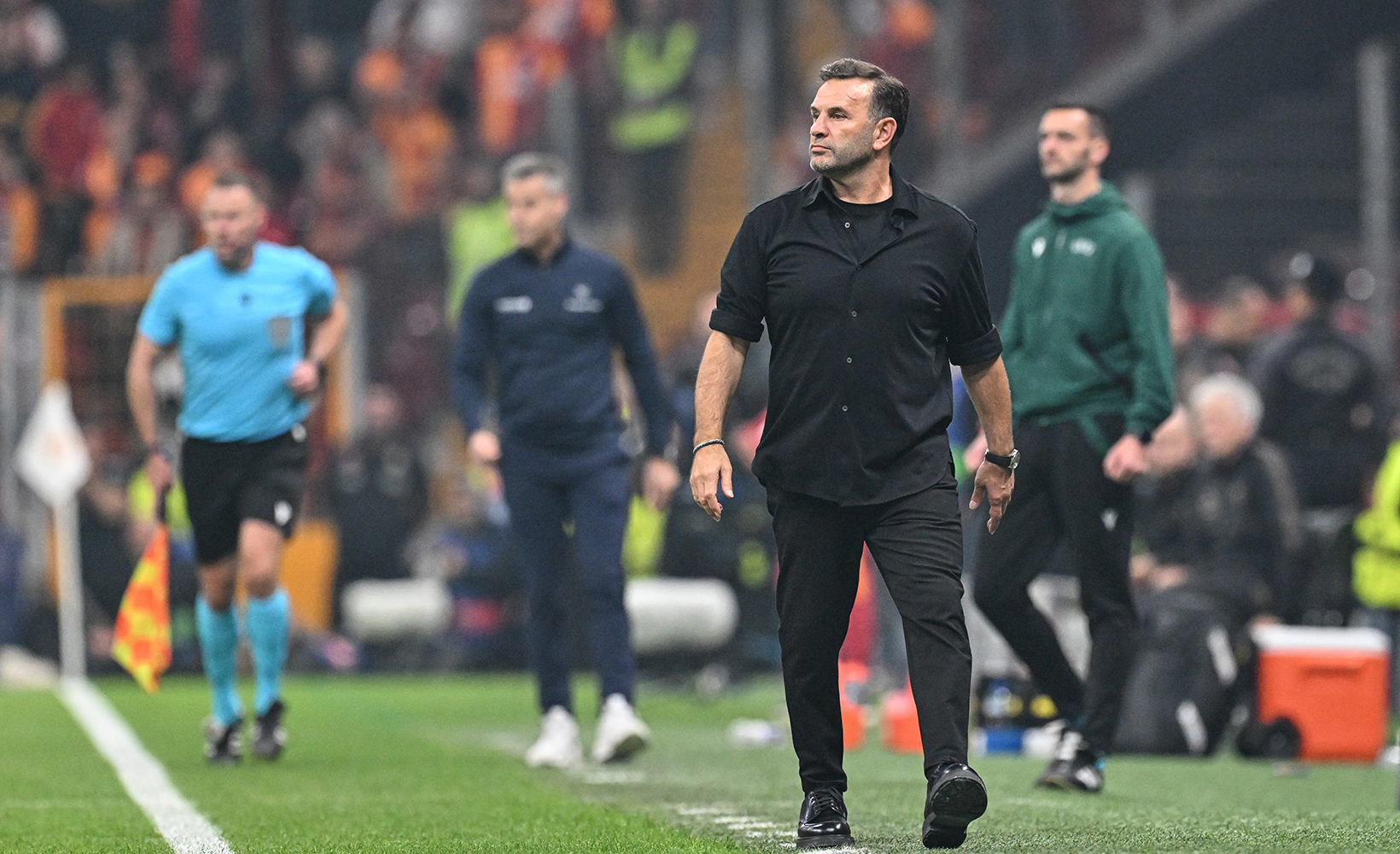 Okan Hoca'dan Maç Sonu Duygu Seli: 'Kazandık Ama Taraftar Bizi Sevmeyi Unutmasın!'