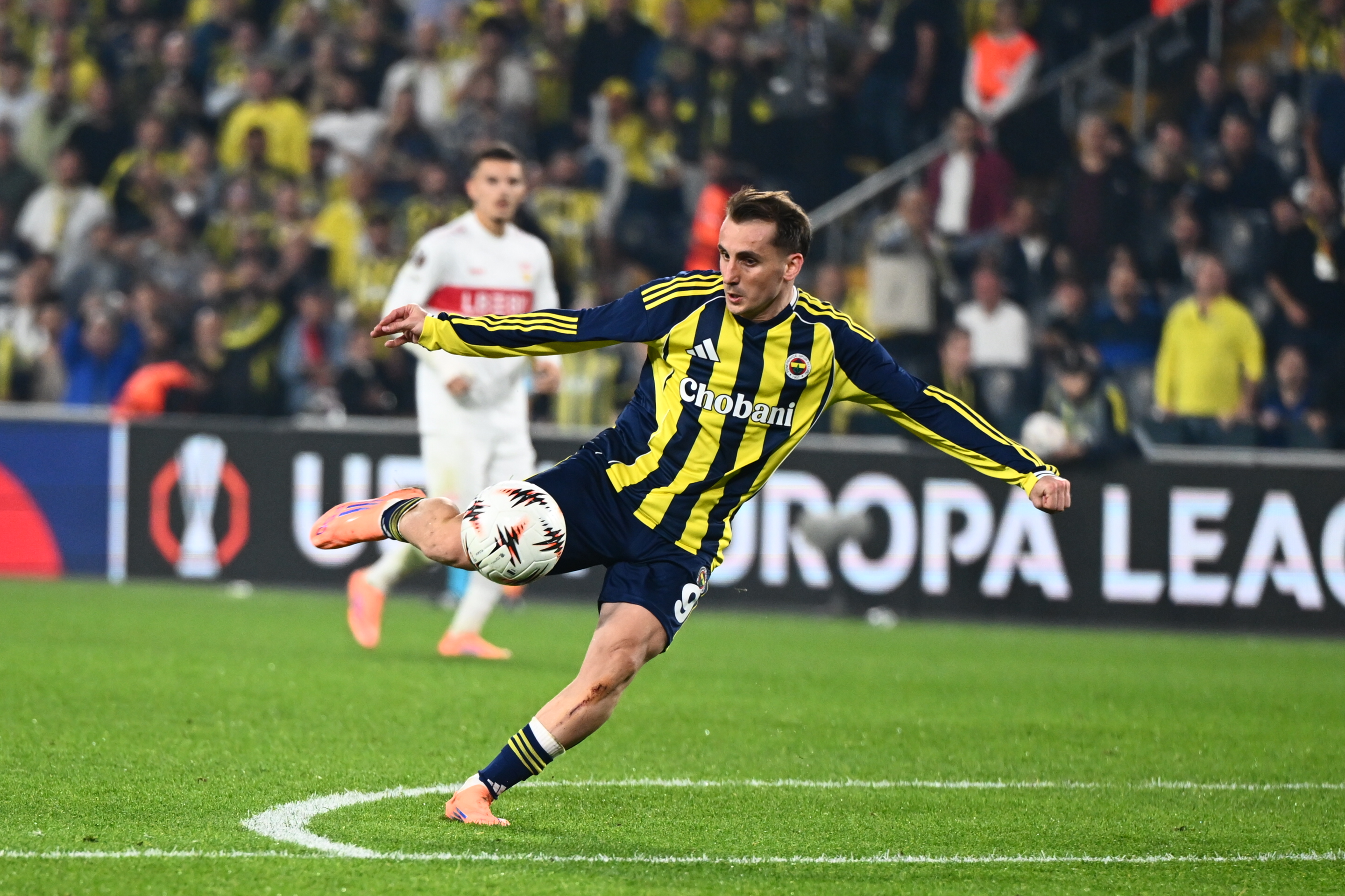 Kerem'den Fener'e Tek Atımlık Zafer: Maç Sonu Klasik 'Adım Adım İyileşme' Vaadi!