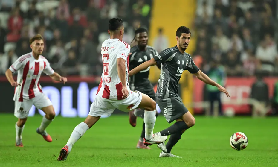 Beşiktaş, Antalya deplasmanında rahat kazandı - 3
