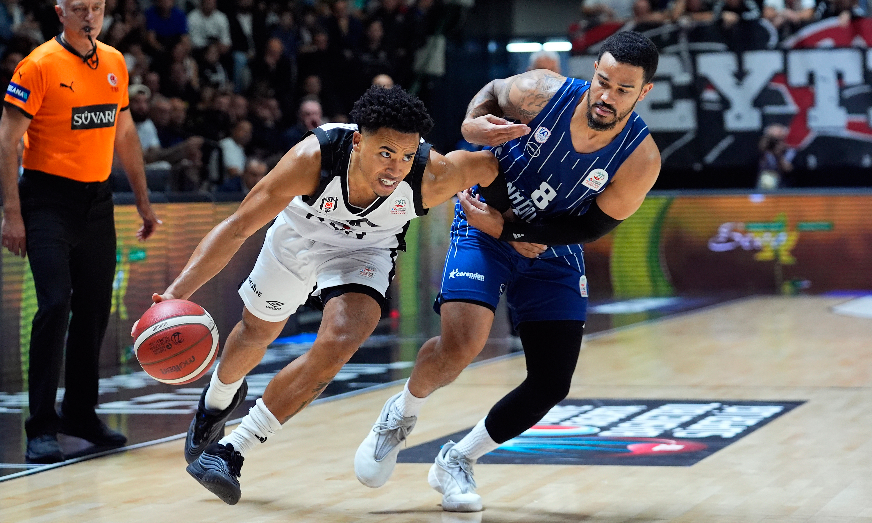 Beşiktaş GAİN evinde Anadolu Efes'i devirdi