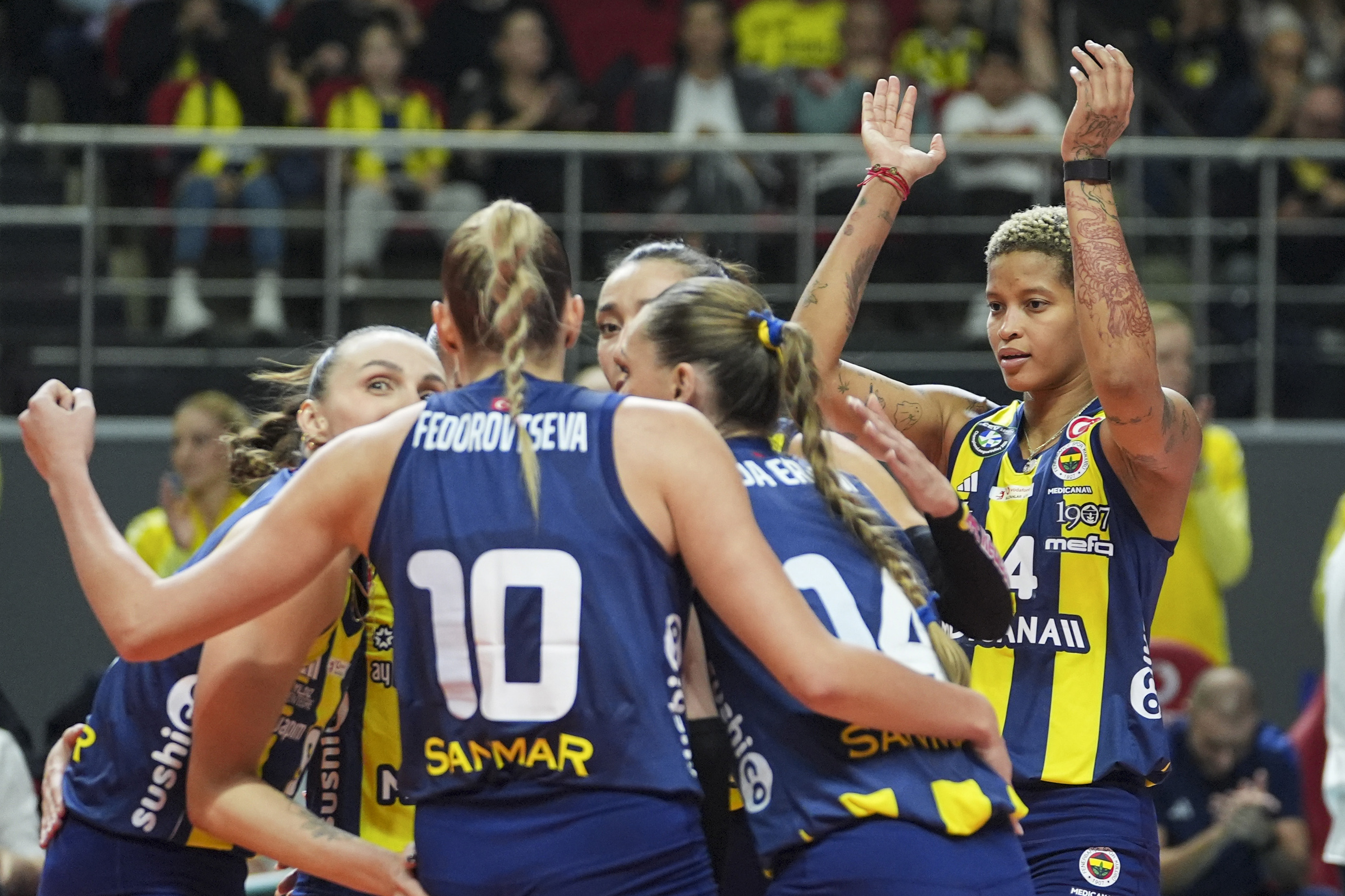 6'da 6 yaptı: Fenerbahçe Medicana derbiyi karar setinde kazandı