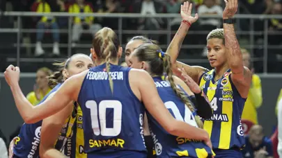 6'da 6 yaptı: Fenerbahçe Medicana derbiyi karar setinde kazandı