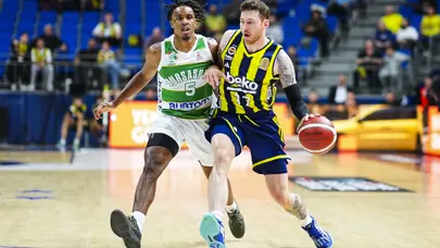 Fenerbahçe Beko ikinci yarı geri dönüşüyle kazandı