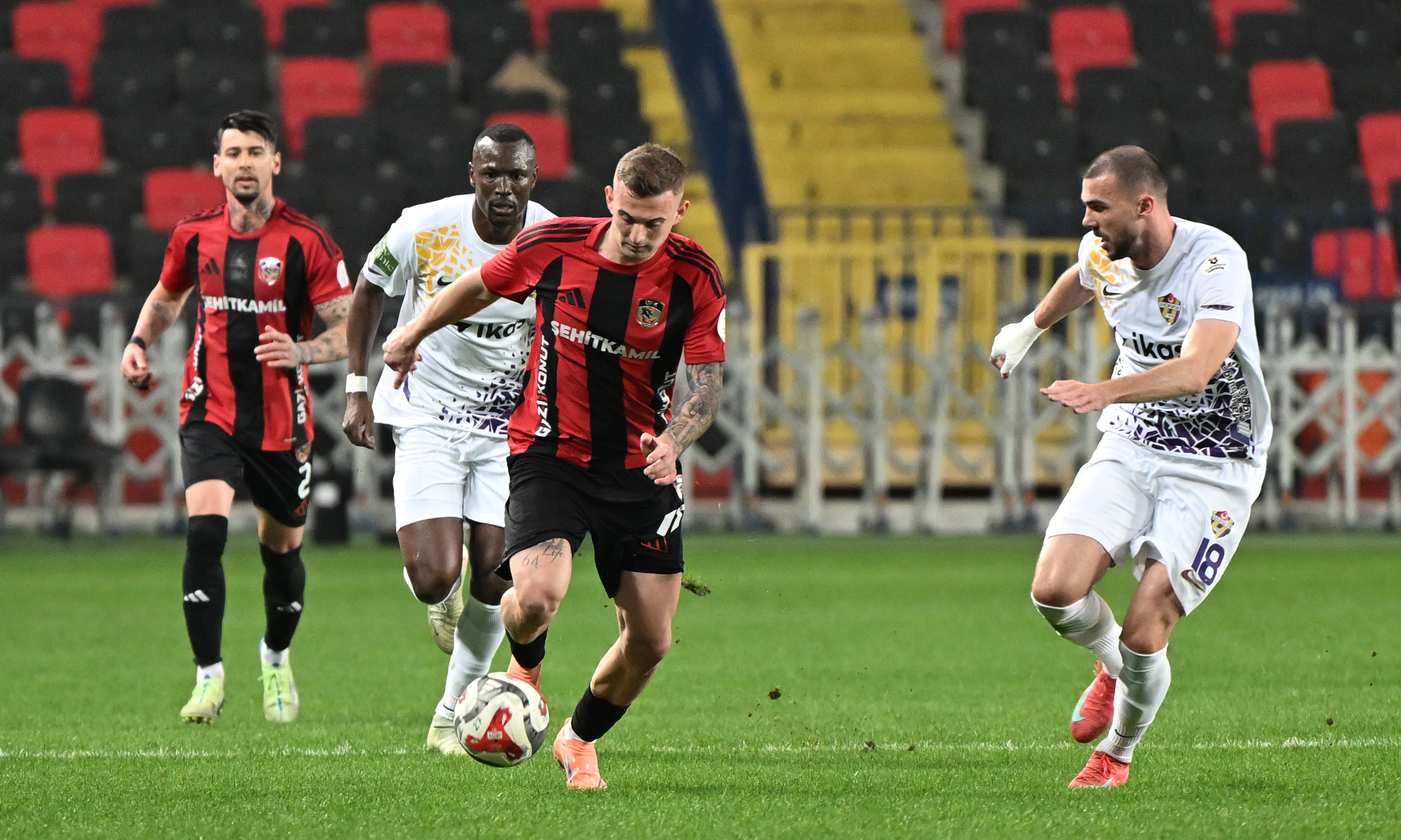 Süper Lig'de 'Çay Molası' Golü: Biz Kavga Ediyorduk, Sen Naptın Boateng!