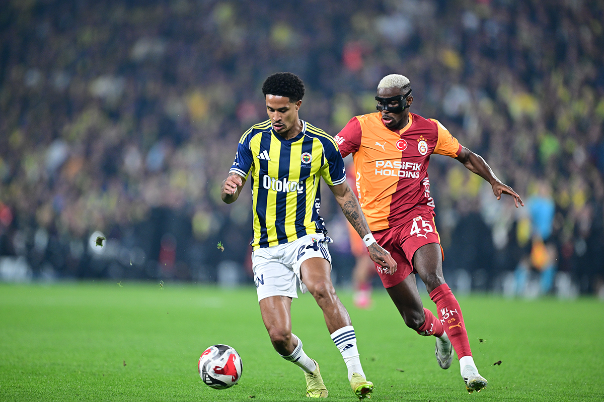 Fenerbahçe'de Oosterwolde cezalı duruma düştü