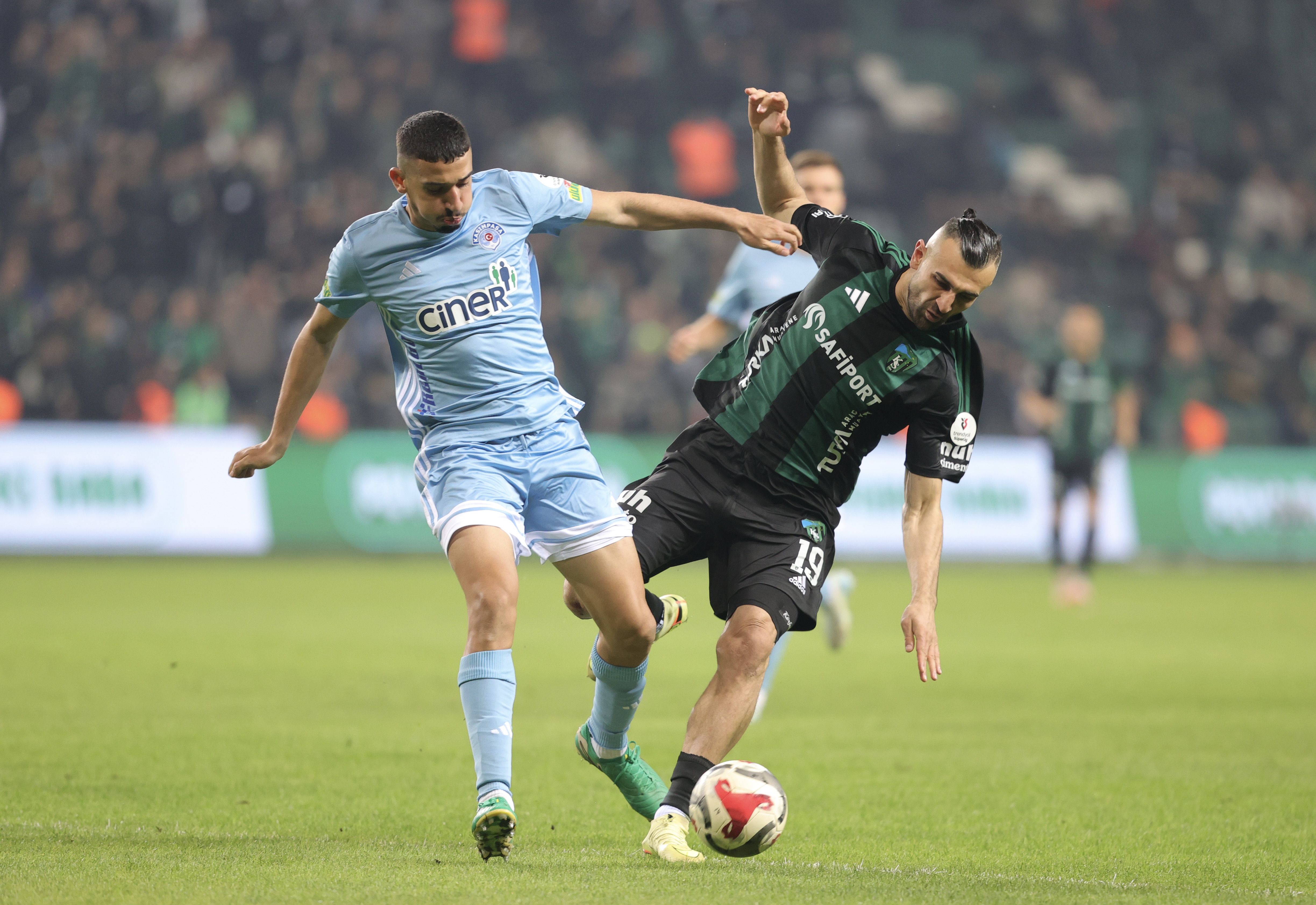 Golsüz beraberlik: Kocaelispor ile Kasımpaşa yenişemedi