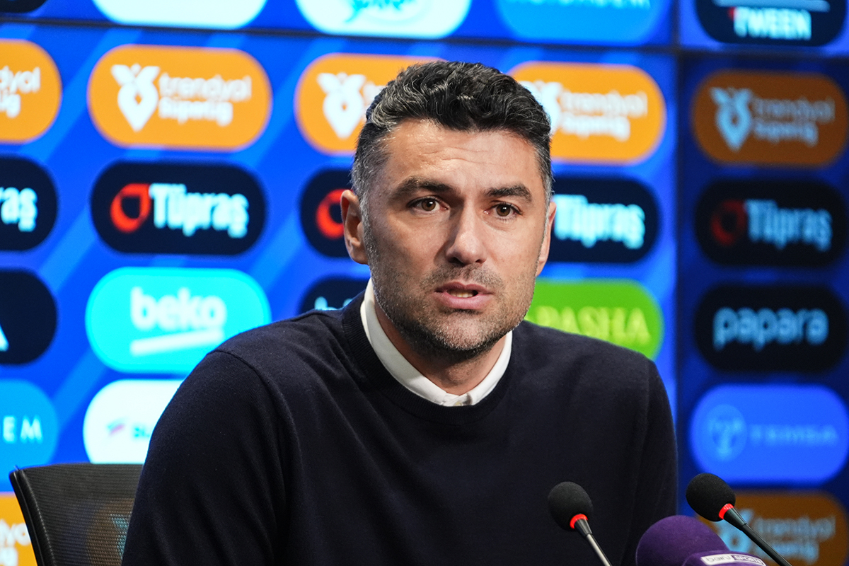 Burak Yılmaz'dan "zaman öldürme" eleştirilerine yanıt geldi