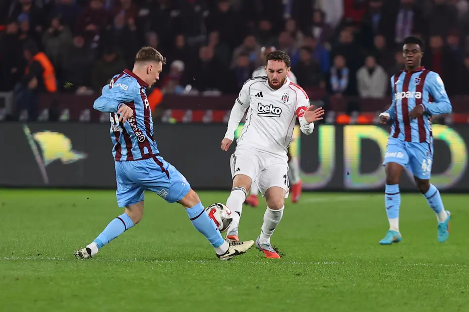 Trabzon'da bol gollü gecede kazanan yok: 3-3 - 5