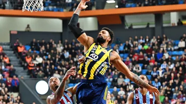 Trabzonspor'dan evinde Fenerbahçe Beko'ya 26 sayı fark