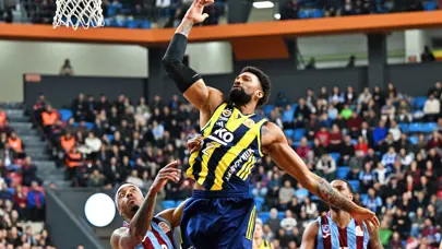 Trabzonspor'dan evinde Fenerbahçe Beko'ya 26 sayı fark