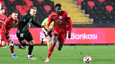 10 kişi oynayan Gaziantep FK kupada ilk galibiyetini aldı