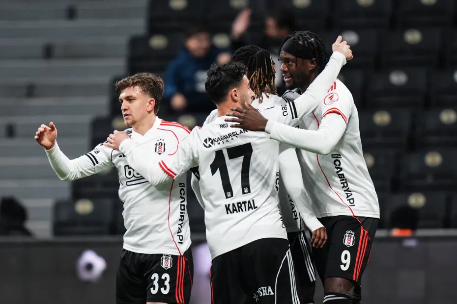 Beşiktaş'ta Tammy Abraham İçin Büyük Ayrılık: Aston Villa Resmi Teklifte 1 Beşiktaş'ta Tammy Abraham için Aston Villa'nın teklifi