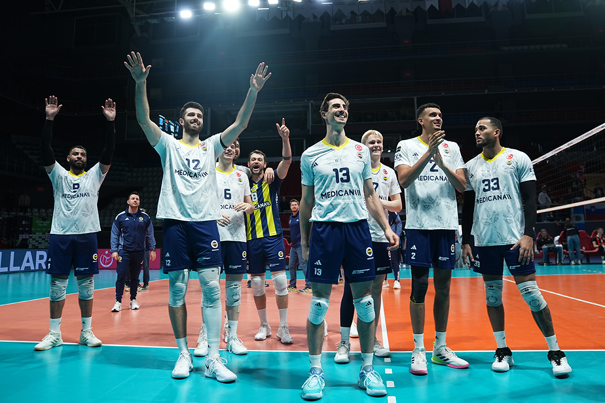 Fenerbahçe Medicana play-off turuna yükseldi
