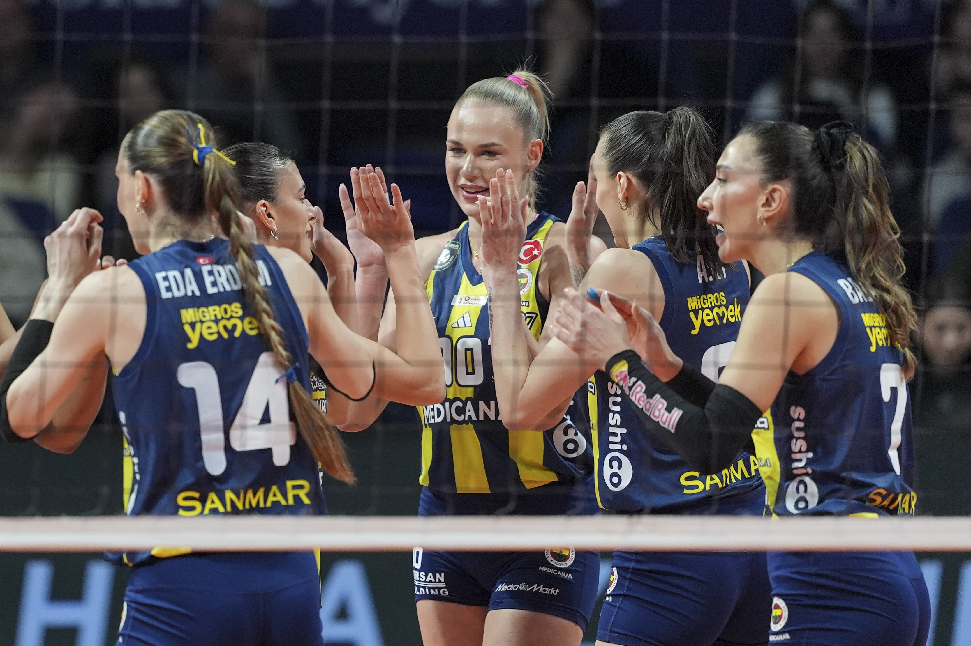 Liderliği garantileyen Fenerbahçe Medicana'nın Şampiyonlar Ligi'nde rakibi PGE Budowlani