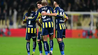 Fenerbahçe'de yıldızlar sahne aldı: 3 puan 3 golle geldi