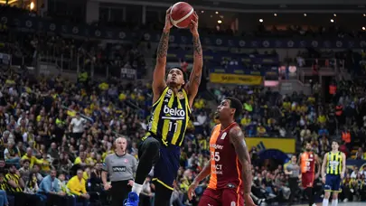 Nefes kesen derbide kazanan Fenerbahçe Beko Nefes kesen derbide kazanan Fenerbahçe Beko