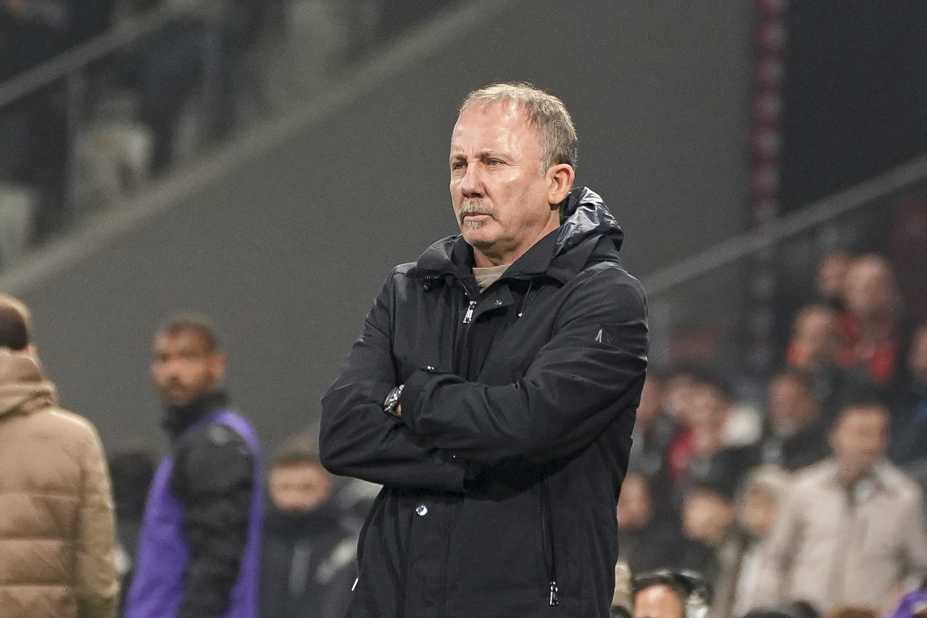 Sergen Yalçın isyan etti: "Kazanabiliyorsanız kazanın" dedi; rakip oyuncuya patladı