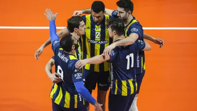 Fenerbahçe Medicana derbiyi 3-0 kazandı