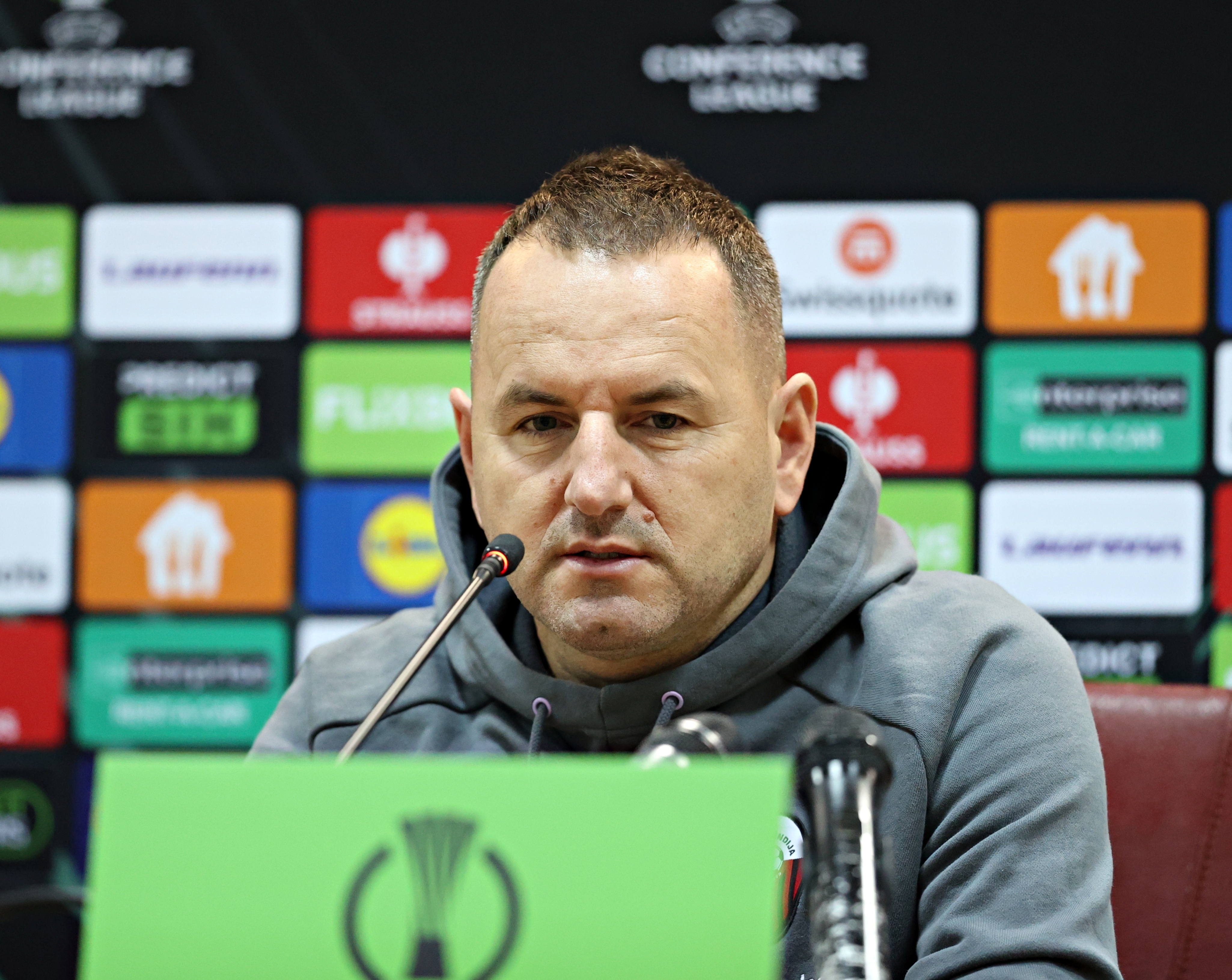 Shkendija teknik direktörüne göre Samsunspor mutlak favori