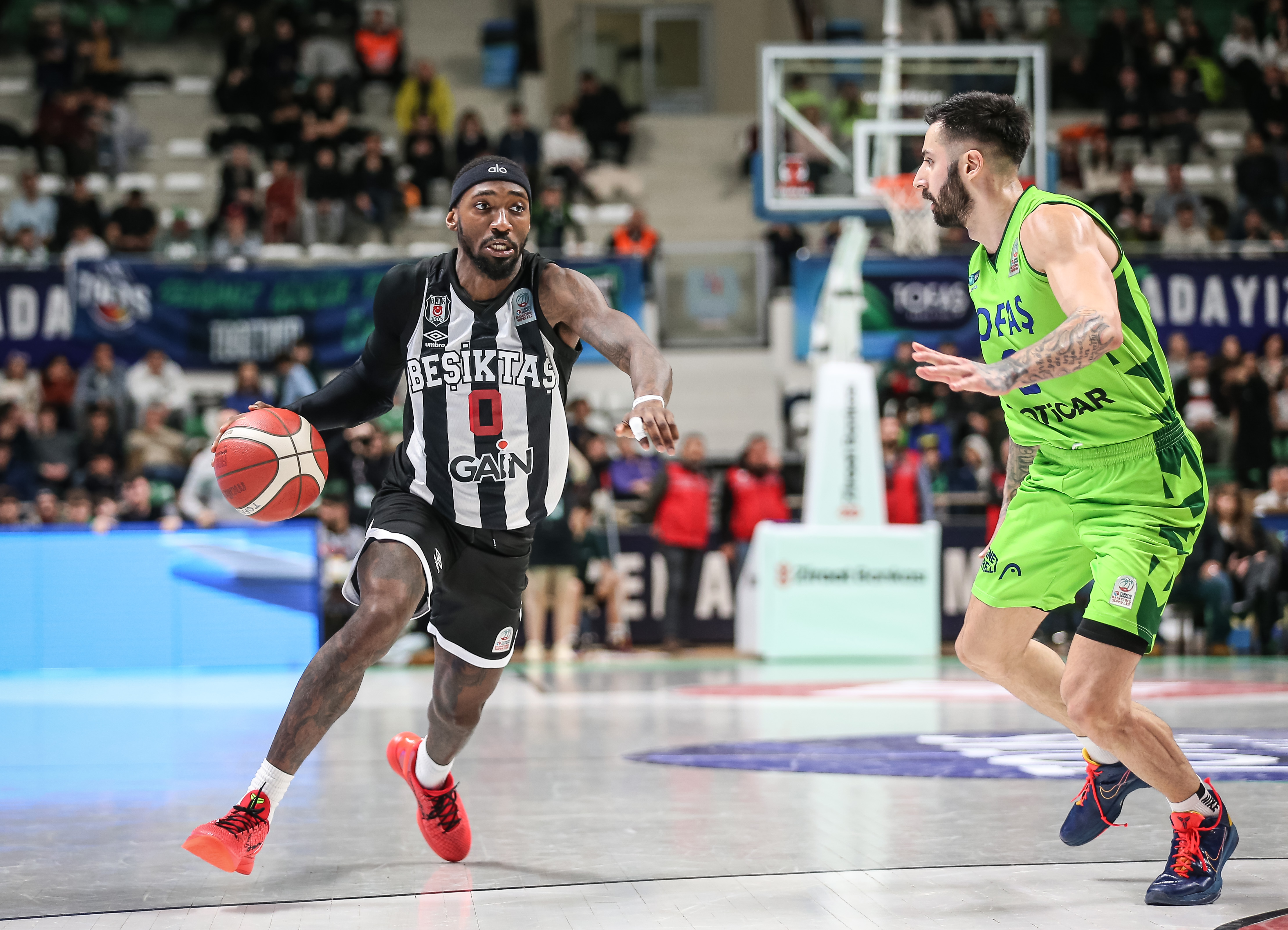 Beşiktaş GAİN kupada yarı finale yükseldi