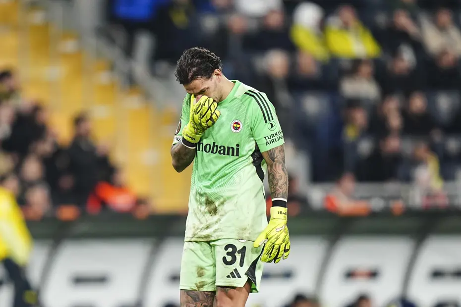 3 hafta yok: Fenerbahçe'de bir kötü haberi de Tedesco açıkladı - 2 3 hafta yok: Fenerbahçe'de bir kötü haberi de Tedesco açıkladı - 2