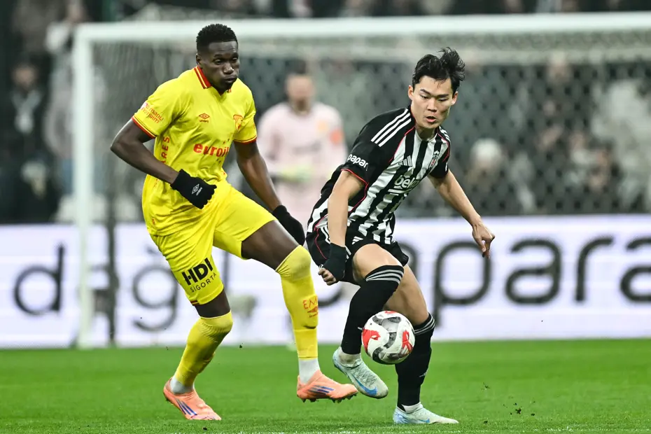 Sahasında kanatlandı: Beşiktaş'tan taraftarı önünde farklı gösteri - 4 Sahasında kanatlandı: Beşiktaş'tan taraftarı önünde farklı gösteri - 4