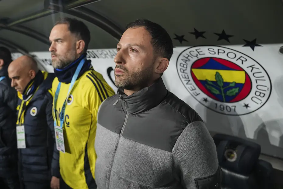 Domenico Tedesco 1-1'e "Yazık oldu" dedi: Fenerbahçe'nin önündeki sıkıntıya dikkat çekti - 2 Domenico Tedesco 1-1'e "Yazık oldu" dedi: Fenerbahçe'nin önündeki sıkıntıya dikkat çekti - 2