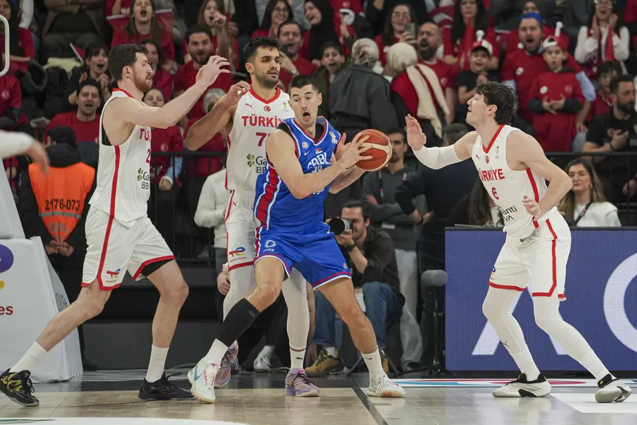 12 Dev Adam 4'te 4 yaptı ve ikinci turu garantiledi - 2