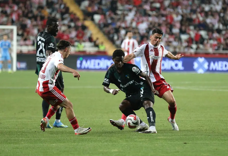Trendyol Süper Lig'de küme düşen son takım belli oldu - 2