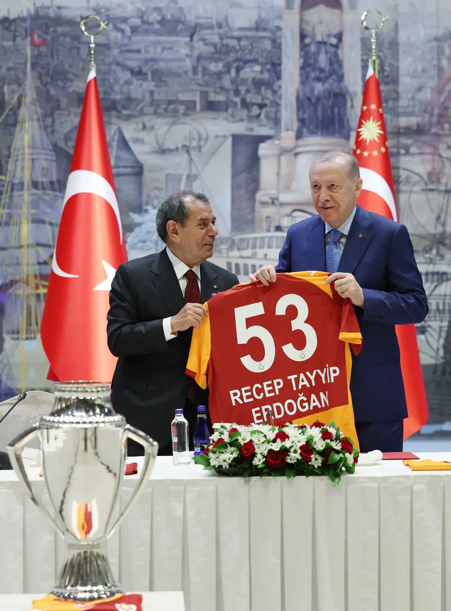 Cumhurbaşkanı Erdoğan, şampiyon Galatasaray'ı kabul etti - 20 Cumhurbaşkanı Erdoğan, şampiyon Galatasaray'ı kabul etti - 20