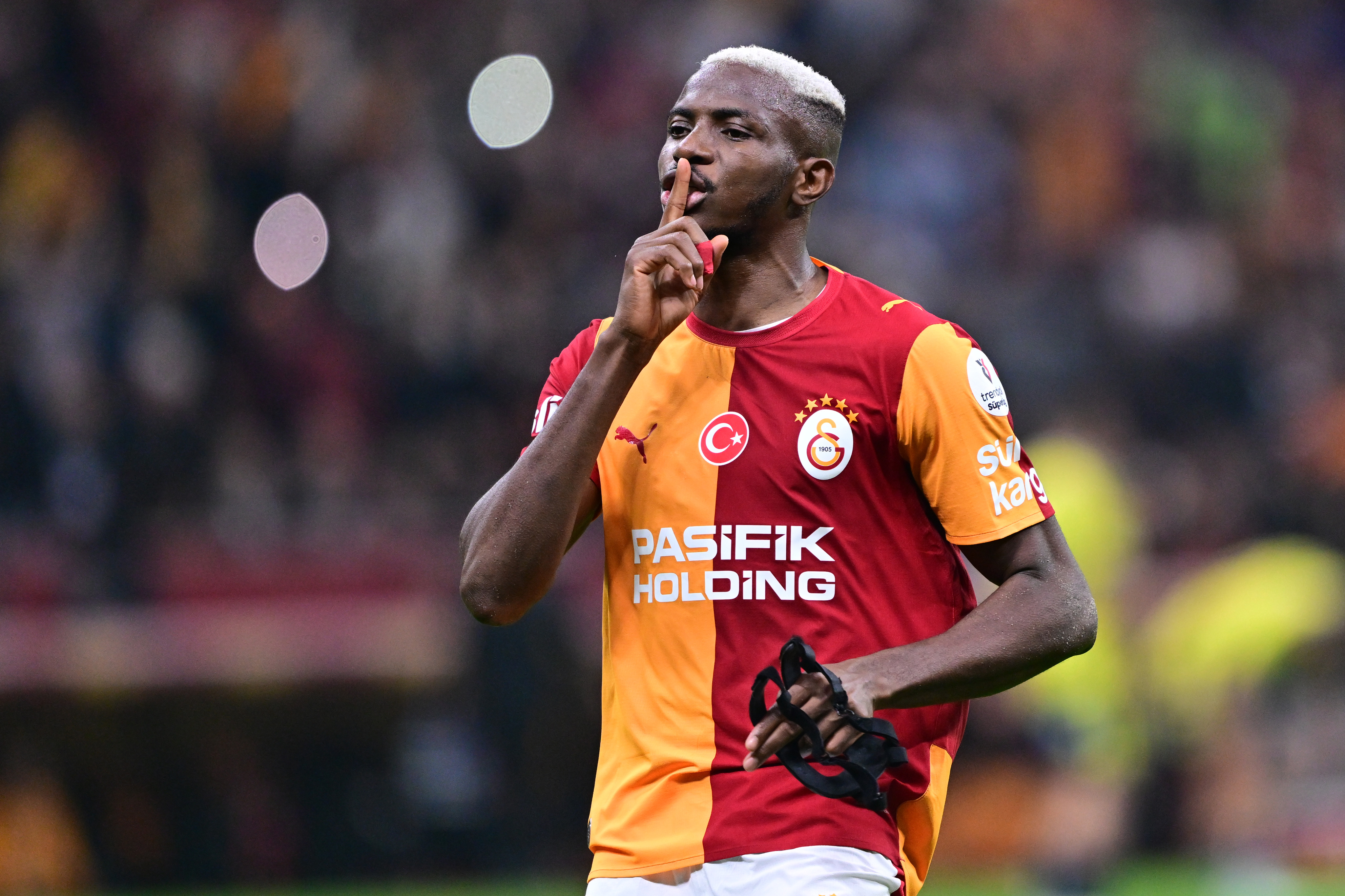 Derbide Victor Osimhen fırtınası: En kritik anlarda sahnede