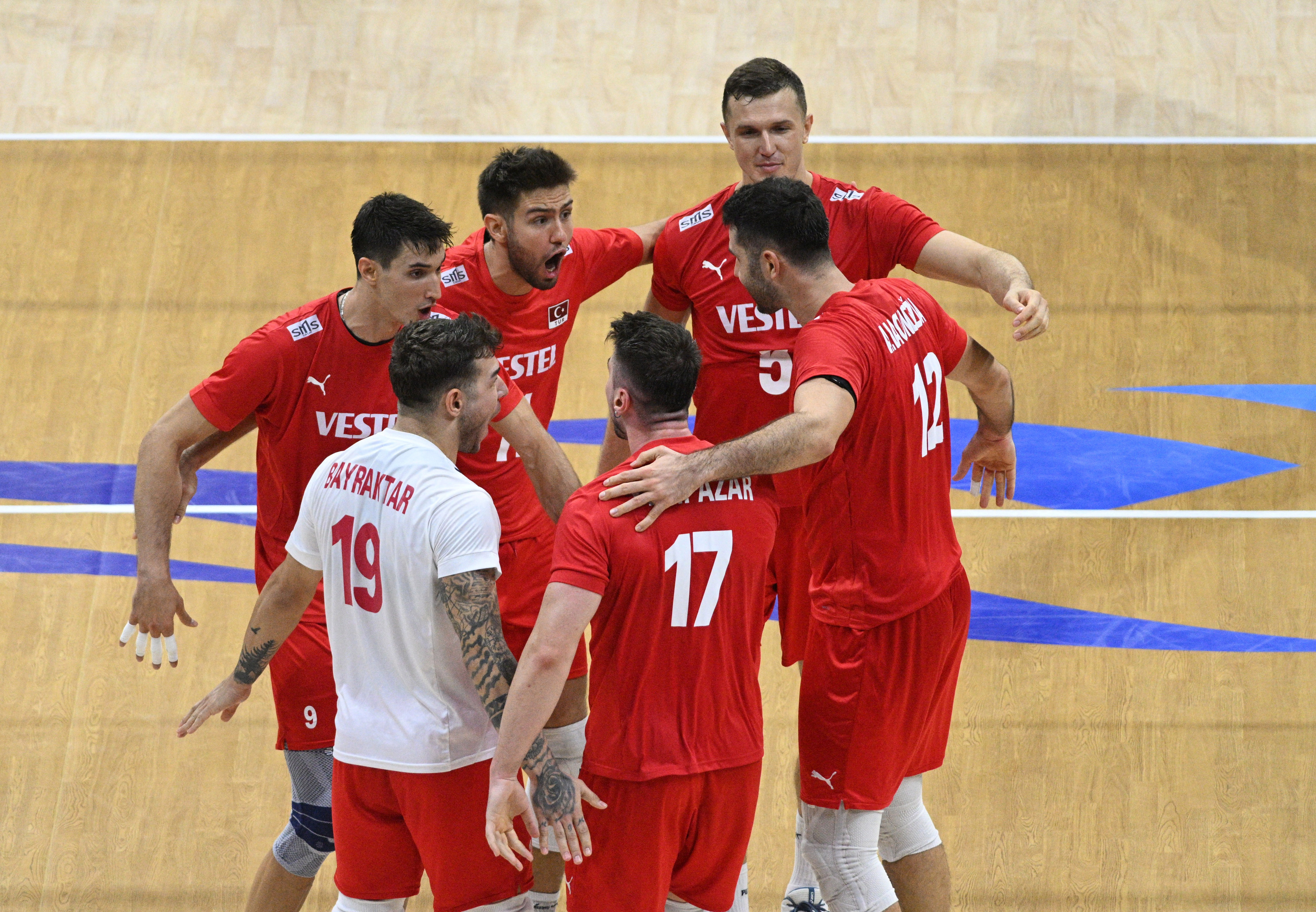 Filenin Efeleri Japonya'ya set vermedi: Dünya Şampiyonası'na galibiyetle başlangıç