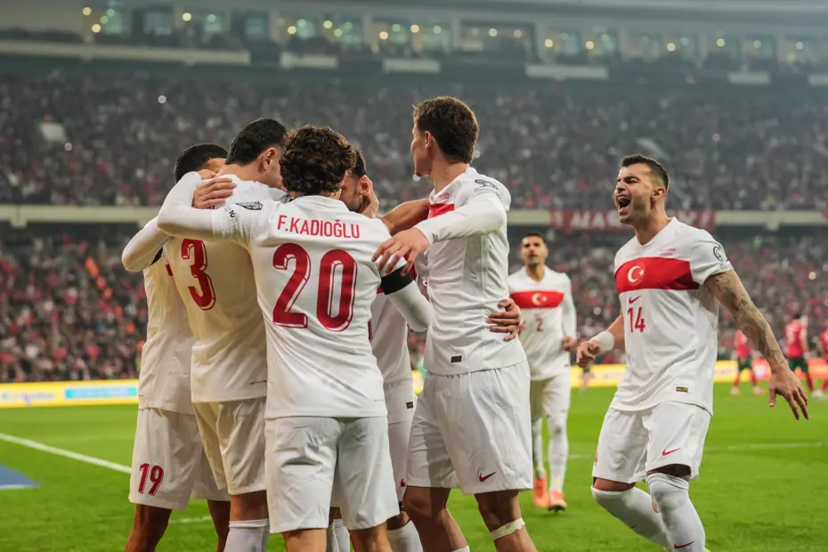 A Milli Takım'da değişiklik: 2 isim kadroya dahil edildi - 4